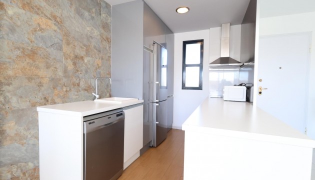 Resale - Apartment - Orihuela Costa - La Zenia