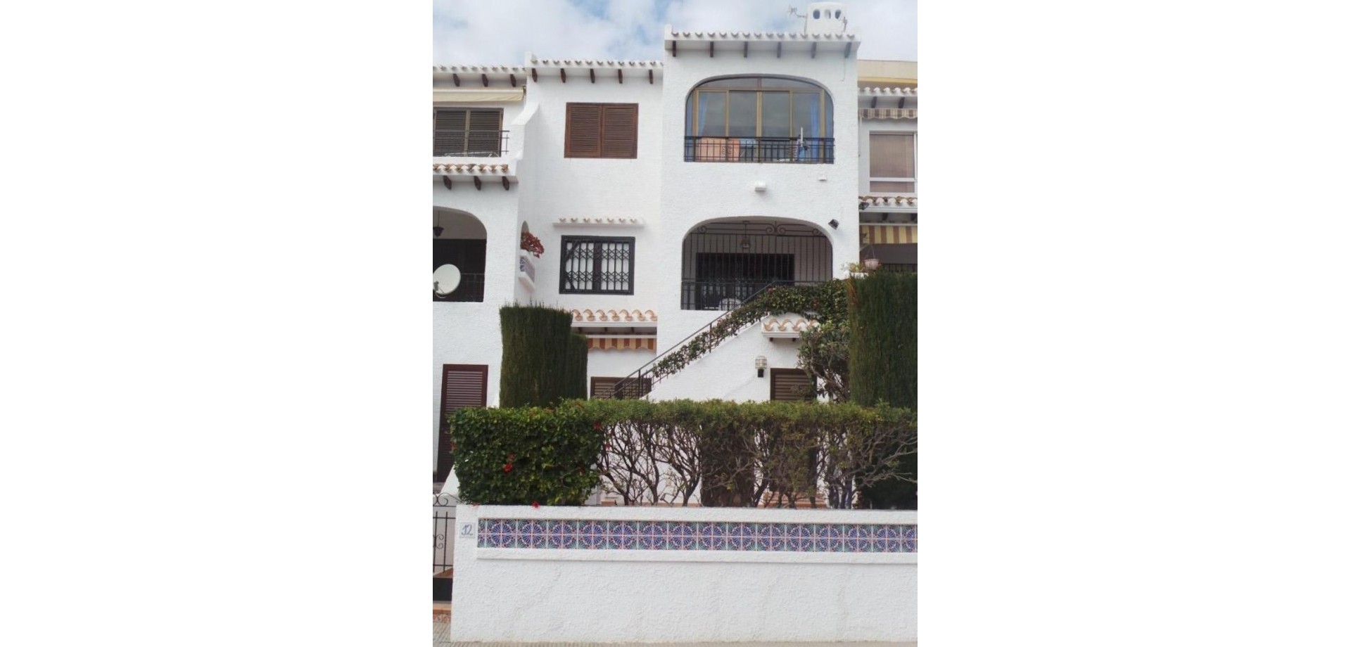 House in La Zenia - view 1