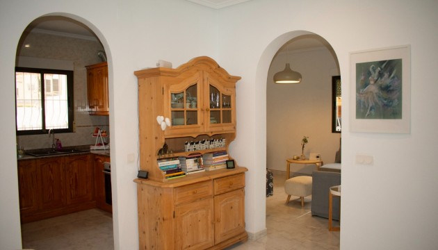 Resale - Detached Villa - Torrevieja