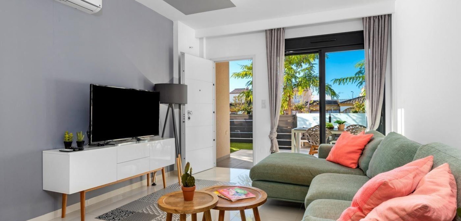 Apartment in Torre de la Horadada - Image 2