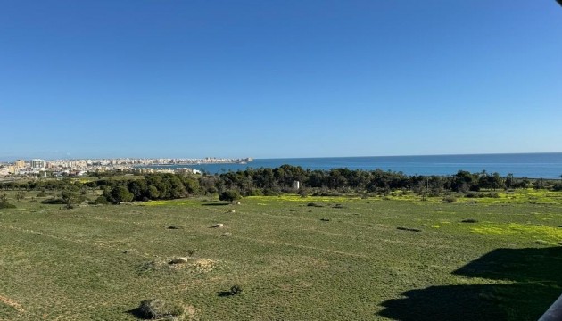 Resale - Apartment - Torrevieja - Punta Prima