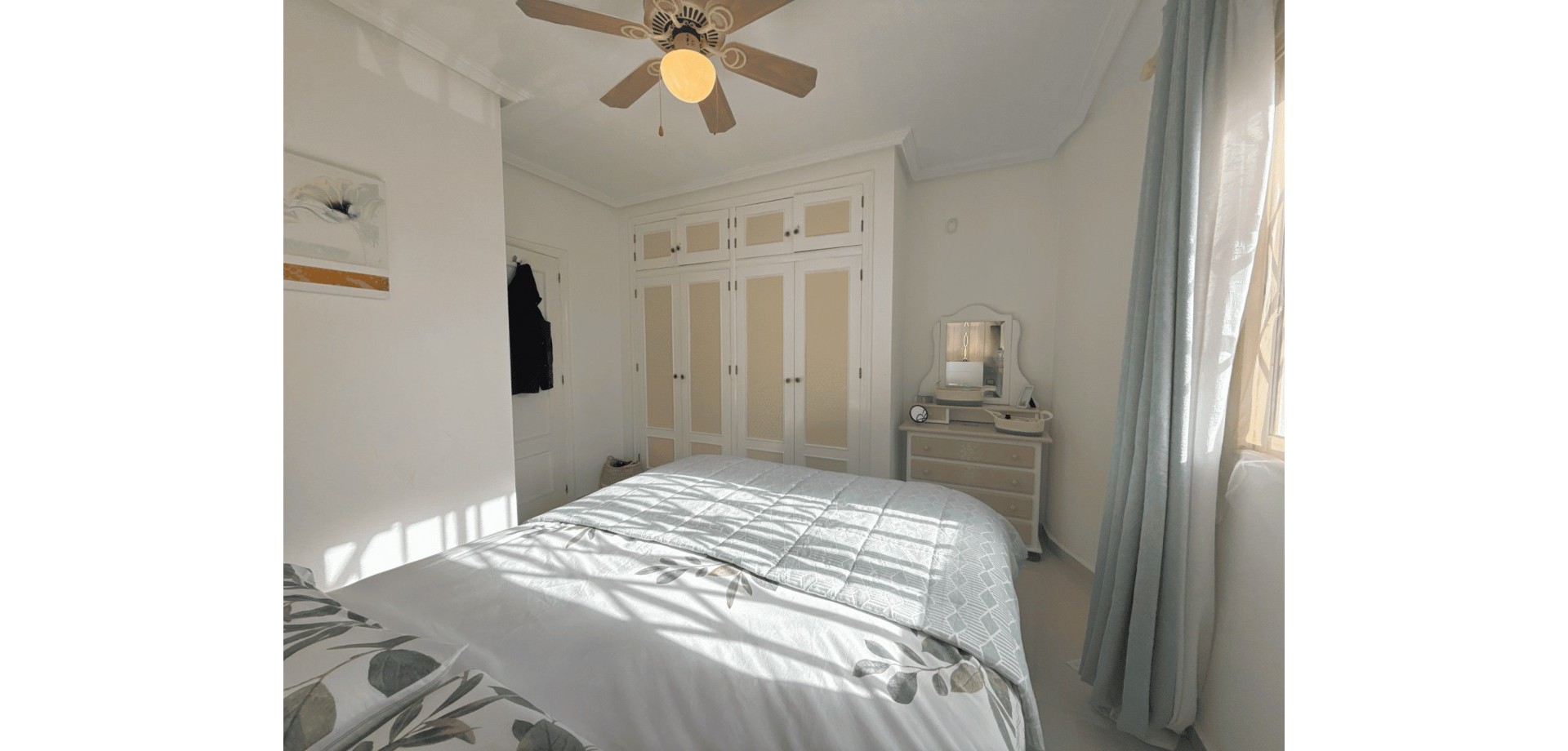 Apartment in Cabo Roig - Image 2