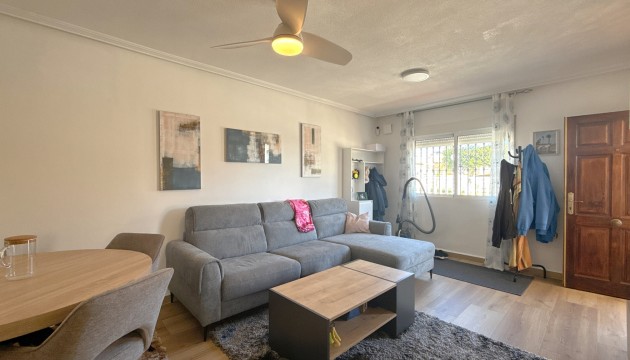 Resale - Bungalow - Orihuela Costa - Cabo Roig