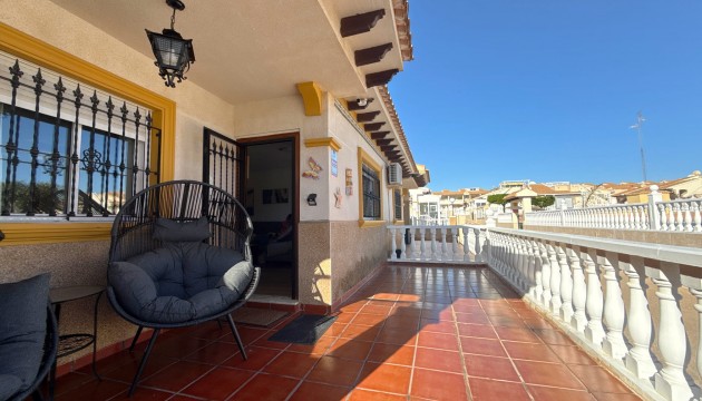 Resale - Bungalow - Orihuela Costa - Cabo Roig