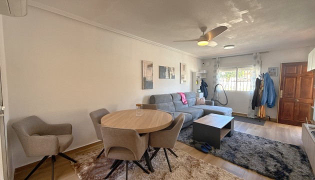 Resale - Bungalow - Orihuela Costa - Cabo Roig