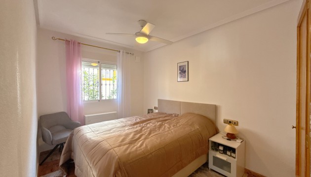 Resale - Bungalow - Orihuela Costa - Cabo Roig