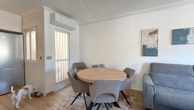 Resale - Bungalow - Orihuela Costa - Cabo Roig