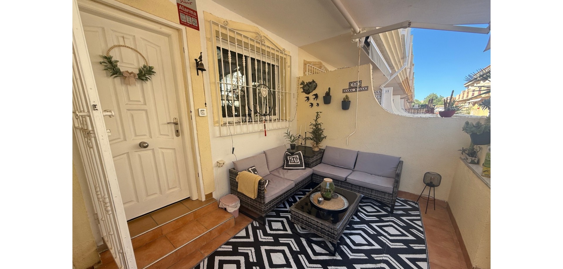 Apartment in Villamartin - Image 2