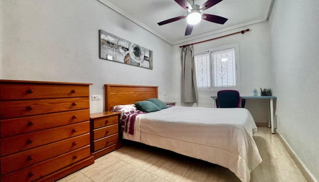 Resale - Bungalow - Pilar de la Horadada - Mil Palmeras