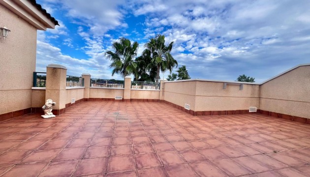 Resale - Bungalow - Pilar de la Horadada - Mil Palmeras