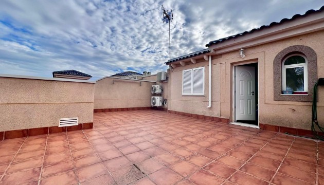 Resale - Bungalow - Pilar de la Horadada - Mil Palmeras