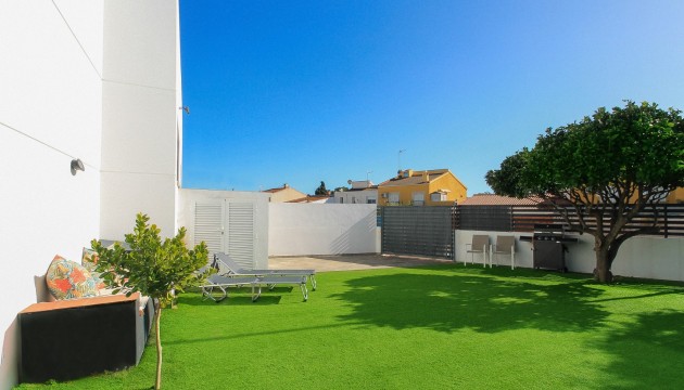 Resale - Townhouse - Torrevieja - Nueva Torrevieja - Aguas Nuevas