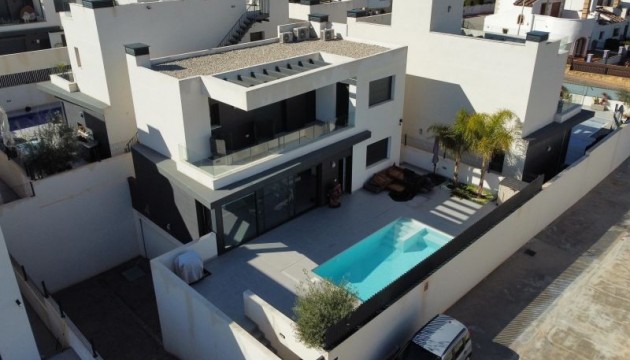 Перепродажа - отдельная вилла - Algorfa