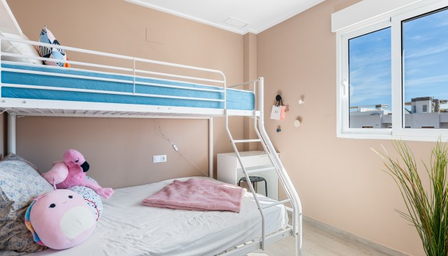 Resale - Apartment - Orihuela Costa - Los Dolses