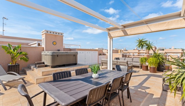 Resale - Apartment - Orihuela Costa - Los Dolses