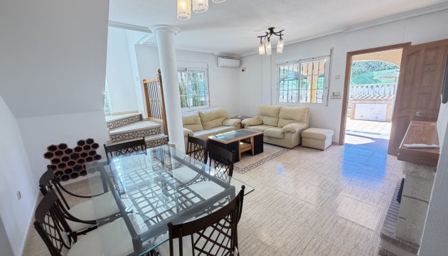 Resale - Detached Villa - Orihuela Costa - Villamartín