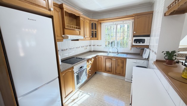 Resale - Detached Villa - Orihuela Costa - Villamartín