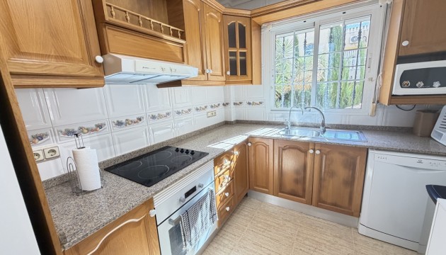 Resale - Detached Villa - Orihuela Costa - Villamartín