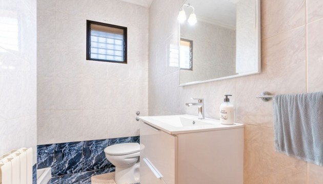 Reventa - Chalet Independiente - Hondón de las Nieves