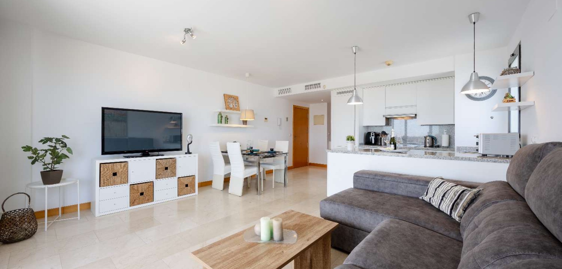 Apartment in Dehesa de Campoamor - Image 3