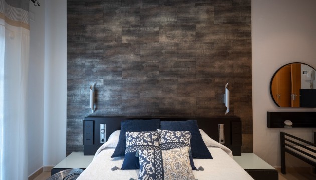 Resale - Detached Villa - Avileses