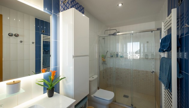 Resale - Detached Villa - Avileses