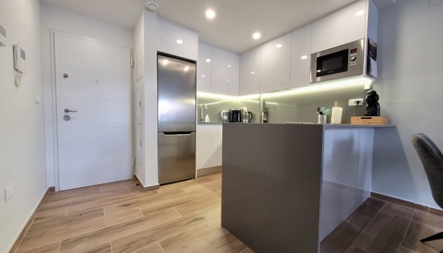 Resale - Apartment - Orihuela Costa - Villamartin