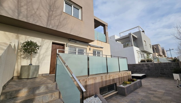 Videresalg - Detached Villa - Torrevieja