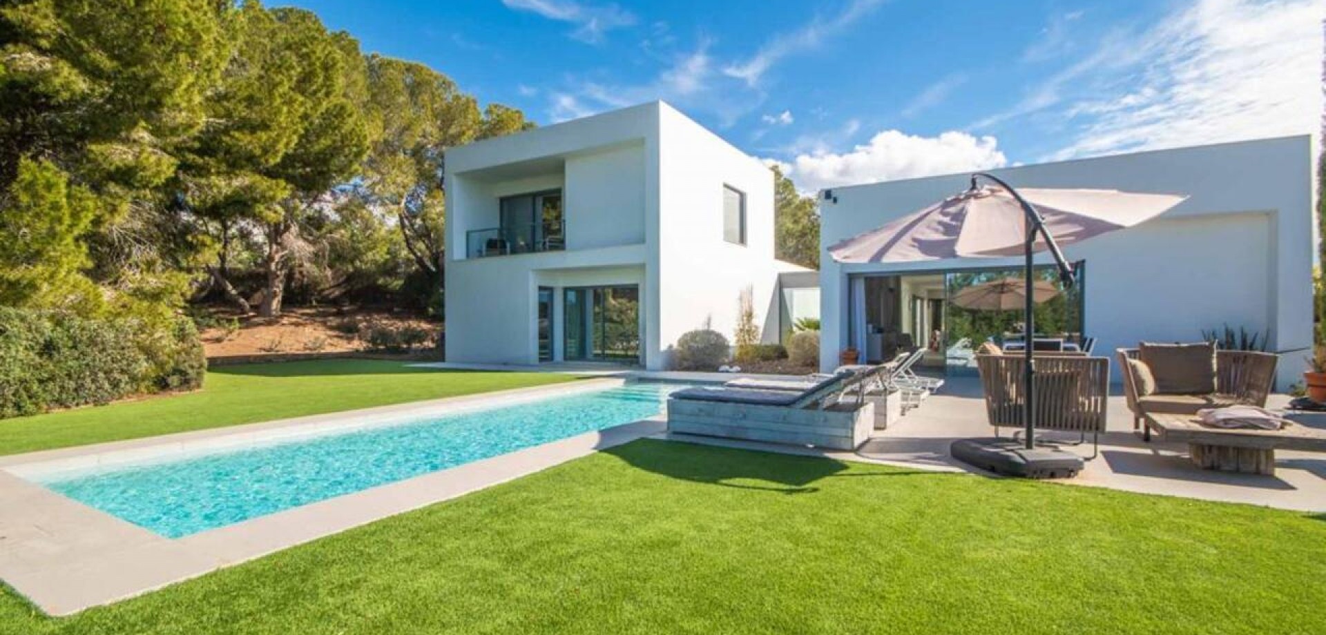 House in Campoamor R-5 - view 1