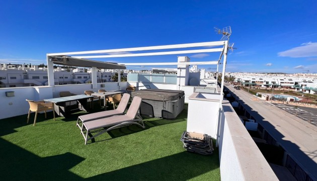 Resale - Apartment - Orihuela - Vistabella Golf