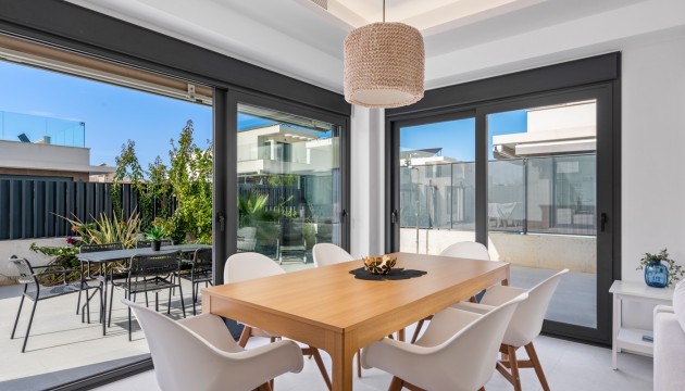 Begagnad - Parhus - La Marina