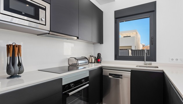 Begagnad - Parhus - La Marina