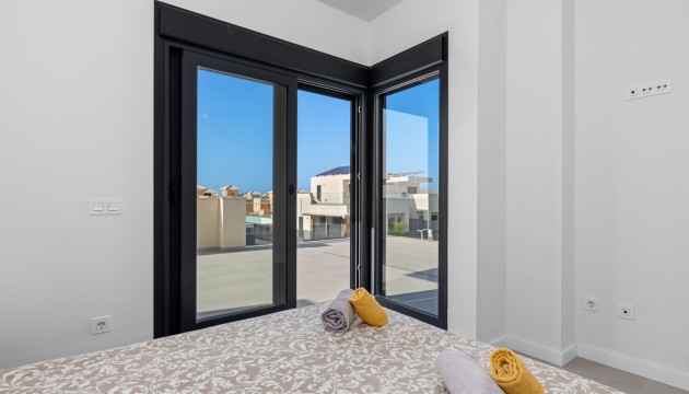 Begagnad - Parhus - La Marina