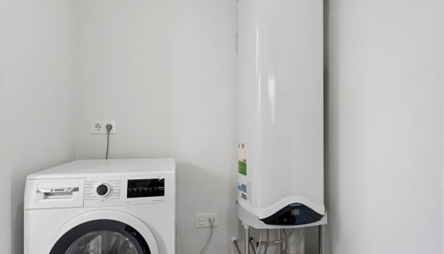 Begagnad - Parhus - La Marina