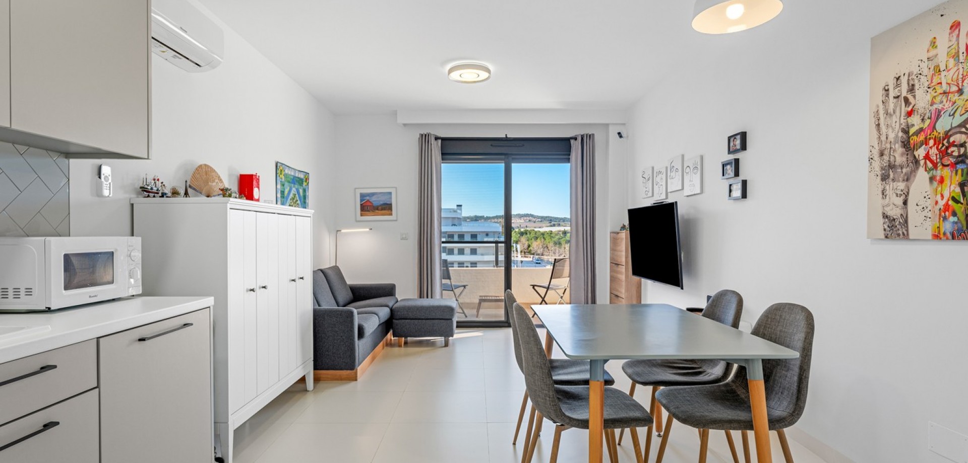 Apartment in San Miguel de Salinas - Image 4