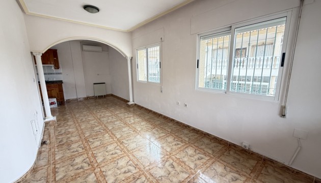 Resale - Apartment - Orihuela Costa - La Zenia