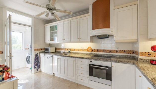 Resale - Apartment - Orihuela Costa - Los Dolses