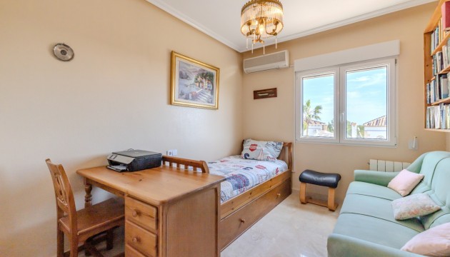Resale - Apartment - Orihuela Costa - Los Dolses