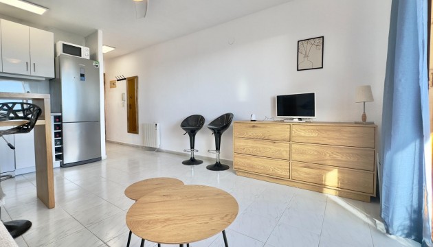 Begagnad - Studio - Torrevieja