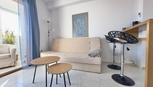 Begagnad - Studio - Torrevieja