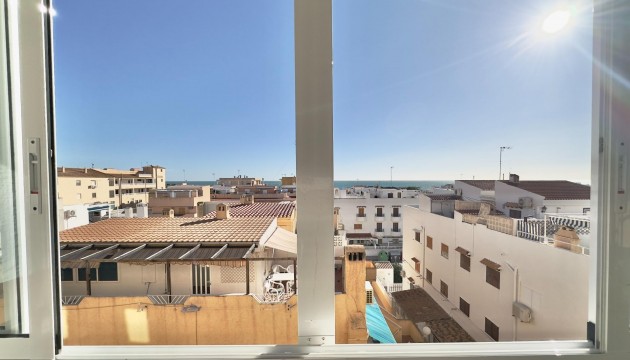 Begagnad - Studio - Torrevieja