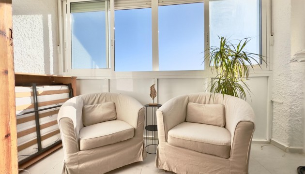 Begagnad - Studio - Torrevieja