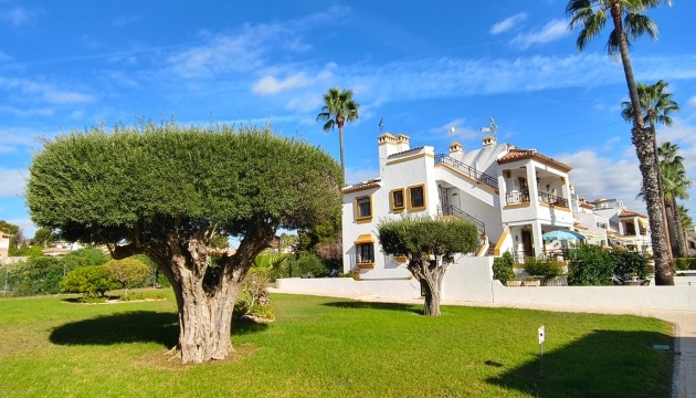 Resale - Townhouse - Orihuela Costa - Villamartín