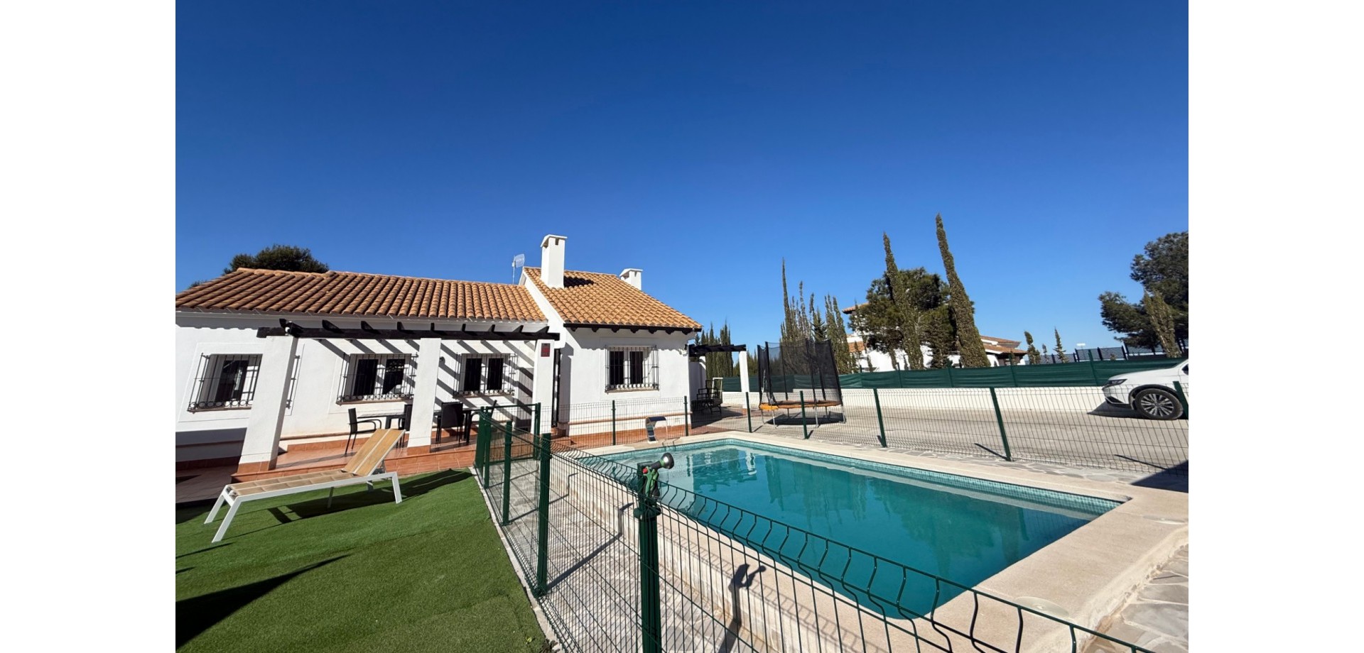 House in Ciudad Jardin - view 1