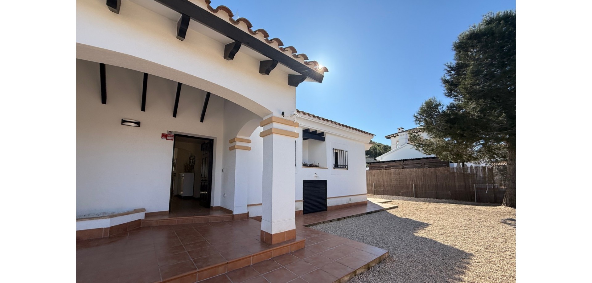 House in Ciudad Jardin - Image 2