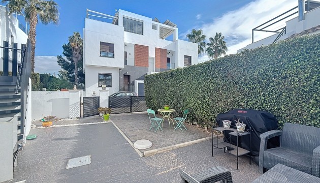 Resale - Detached Villa - Orihuela Costa - Villamartín