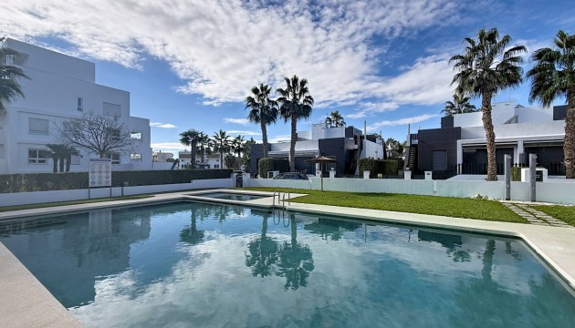 Resale - Detached Villa - Orihuela Costa - Villamartín