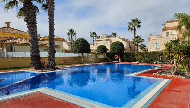 Resale - Detached Villa - Orihuela Costa - Villamartín