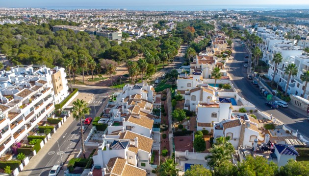Resale - Detached Villa - Orihuela Costa - Villamartín