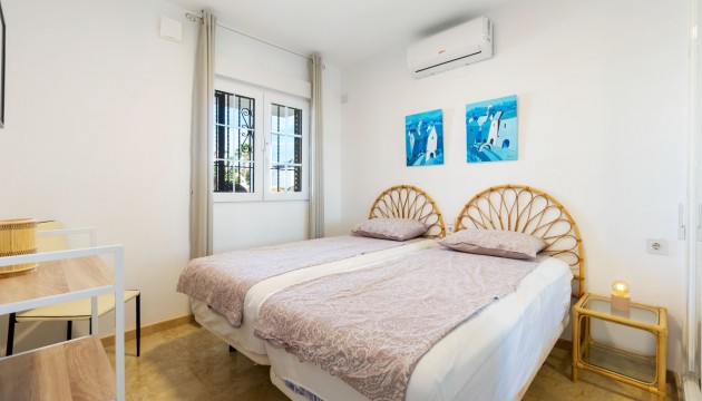 Resale - Detached Villa - Orihuela Costa - Villamartín